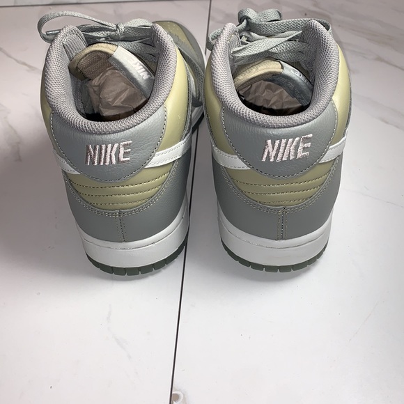 FJ4194-001 Nike Dunk Mid Dark Stucco (Men's) size 9 - Picture 5 of 8